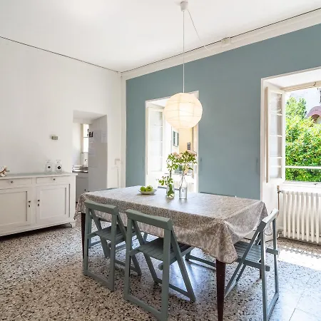 In Centro Storico A Apartmán Cannero Riviera