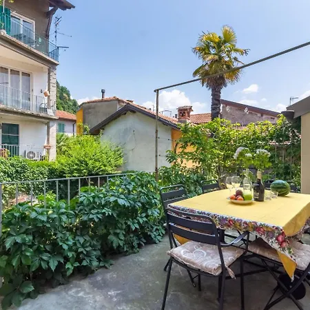 In Centro Storico A Apartmán Cannero Riviera